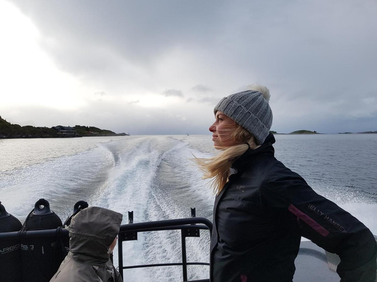 ホテル Mefjord Brygge Mefjordvær エクステリア 写真