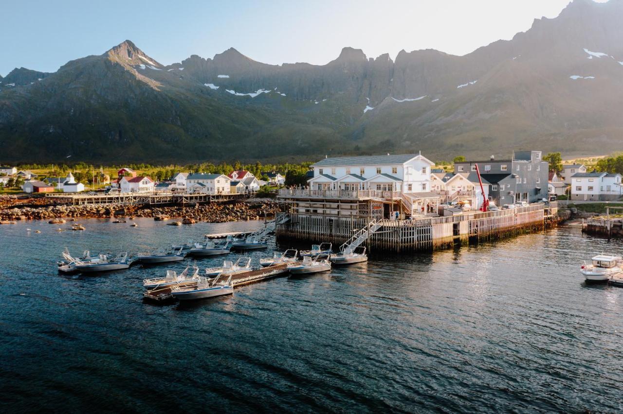 ホテル Mefjord Brygge Mefjordvær エクステリア 写真