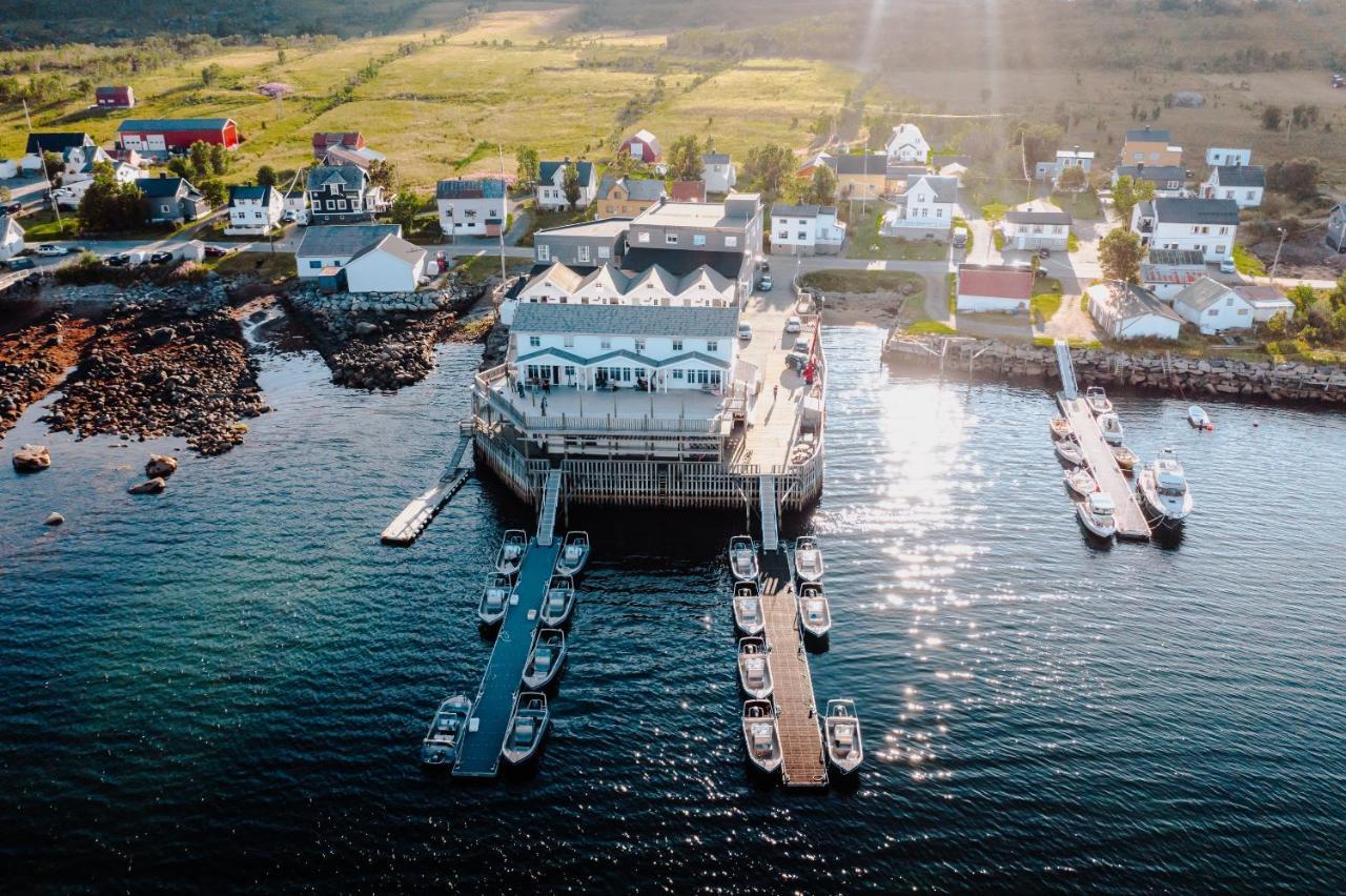 ホテル Mefjord Brygge Mefjordvær エクステリア 写真