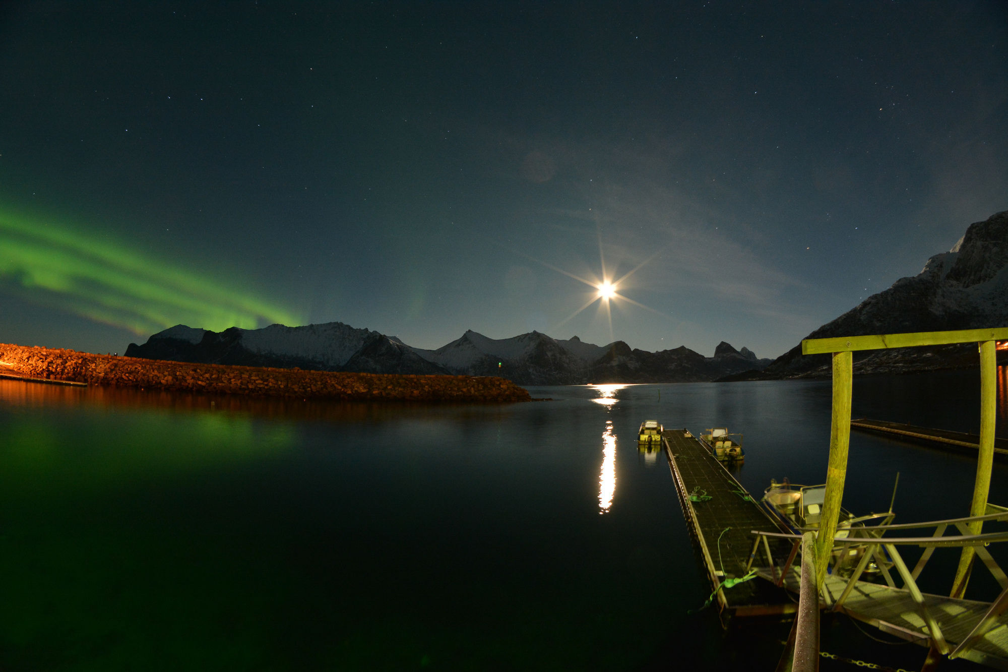 ホテル Mefjord Brygge Mefjordvær エクステリア 写真
